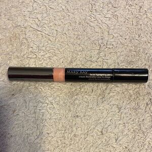 Mary Kay Facial Highlighting Pen - Subtle Pink